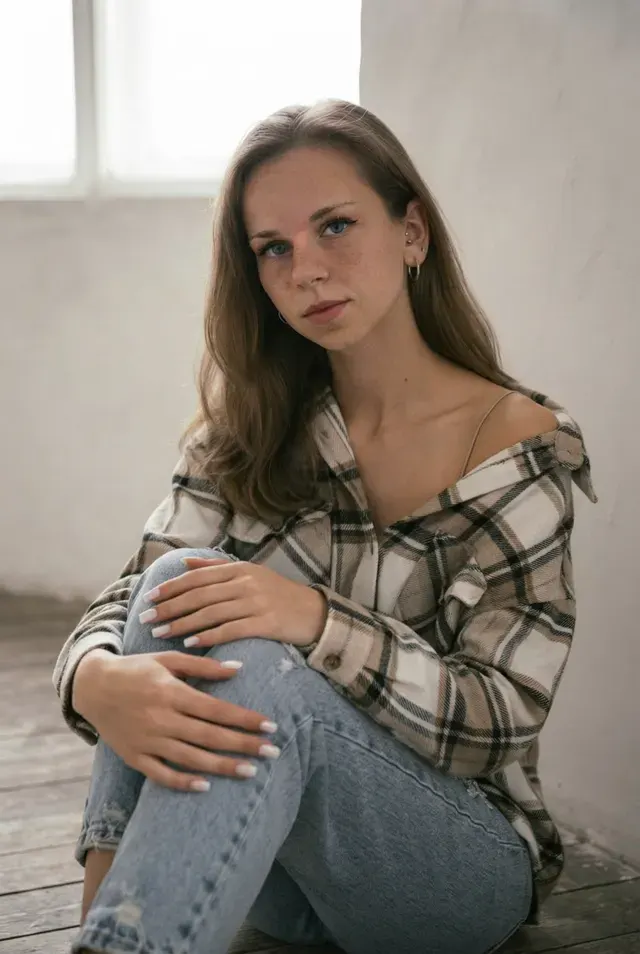 Уютный портрет в клетчатой рубашке