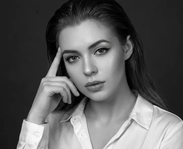 Портрет в стиле Олд Мани ч/б