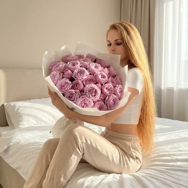 Подготовка к 8 марта с пионами