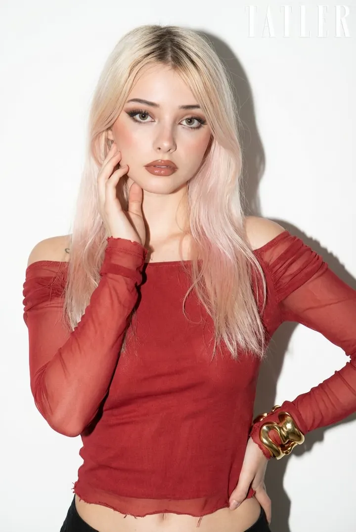 Y2K эстетика в стиле Tatler